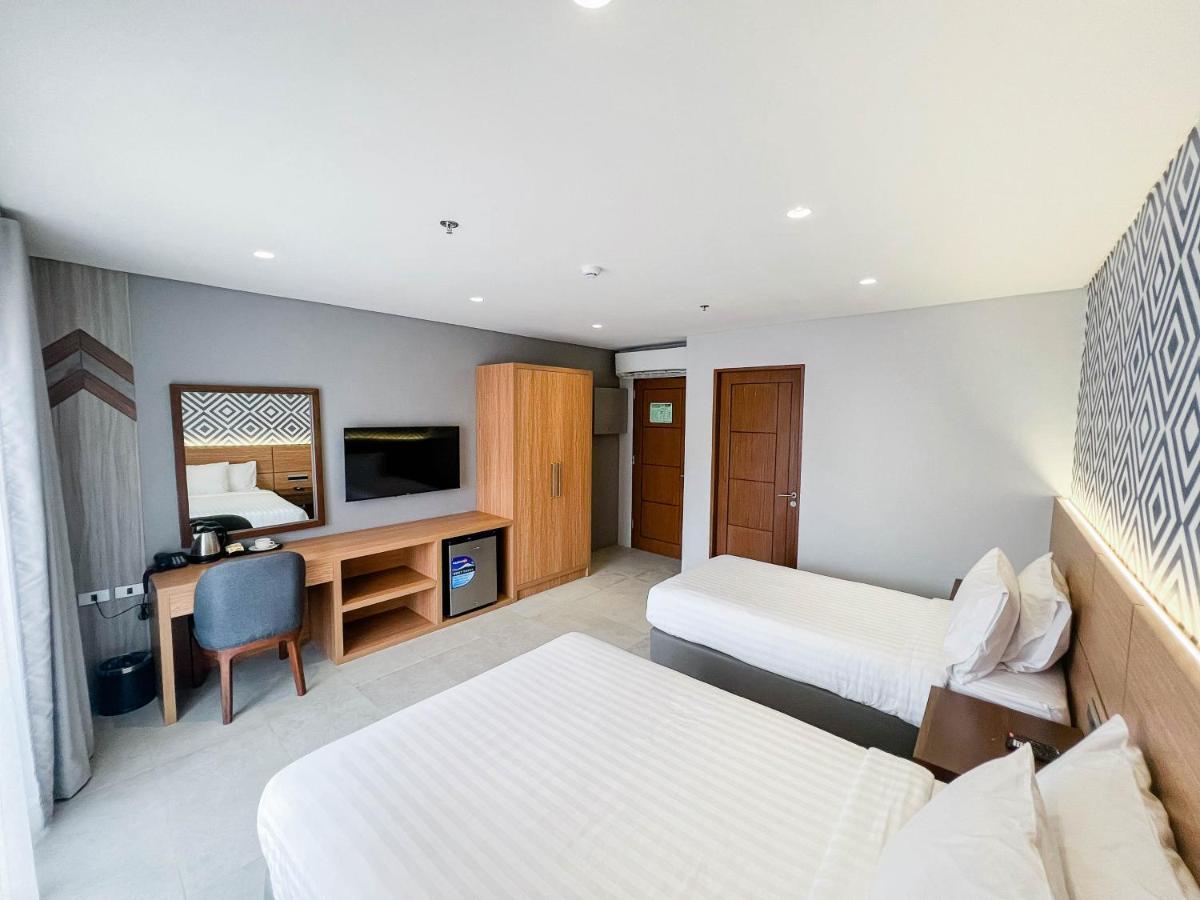The Manaoag Hotel Экстерьер фото