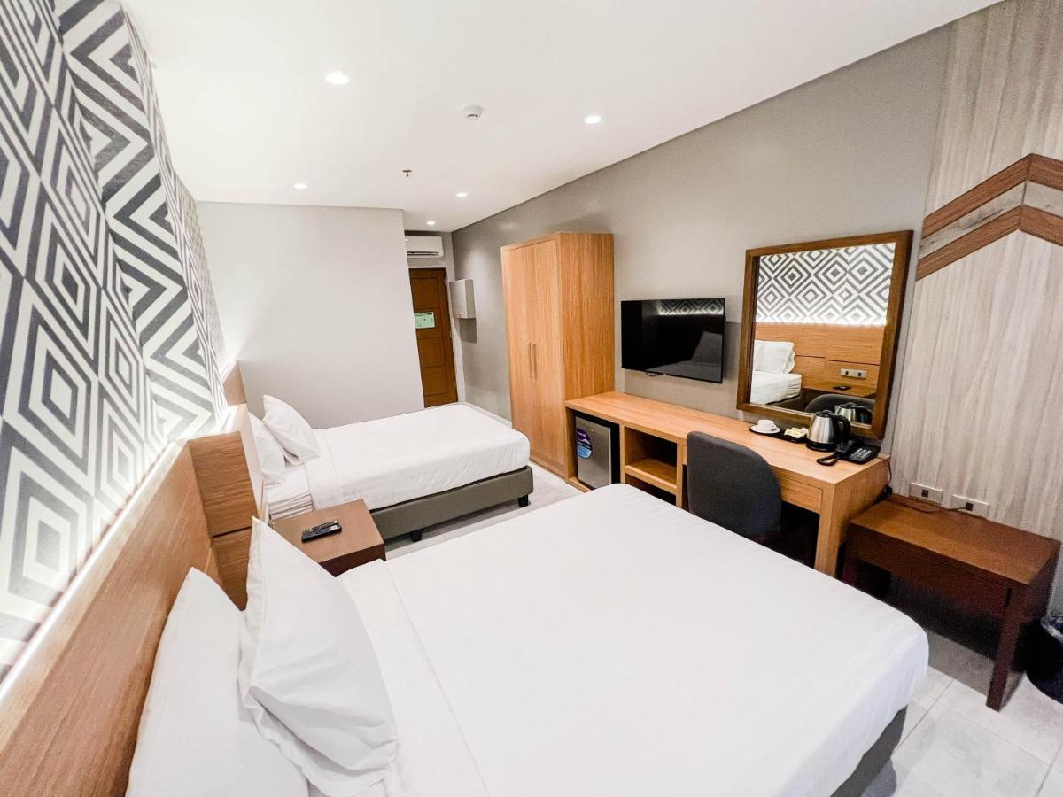 The Manaoag Hotel Экстерьер фото
